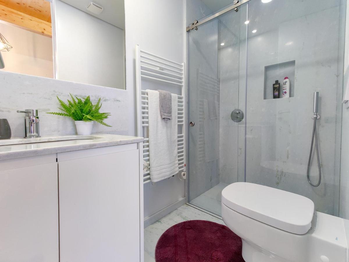 Coutinho Apartment - Modern Ap In The City Centre With Balcony Βιάνα ντο Καστέλο Εξωτερικό φωτογραφία